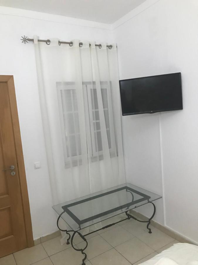 Sun Place Guest House Lagos Esterno foto
