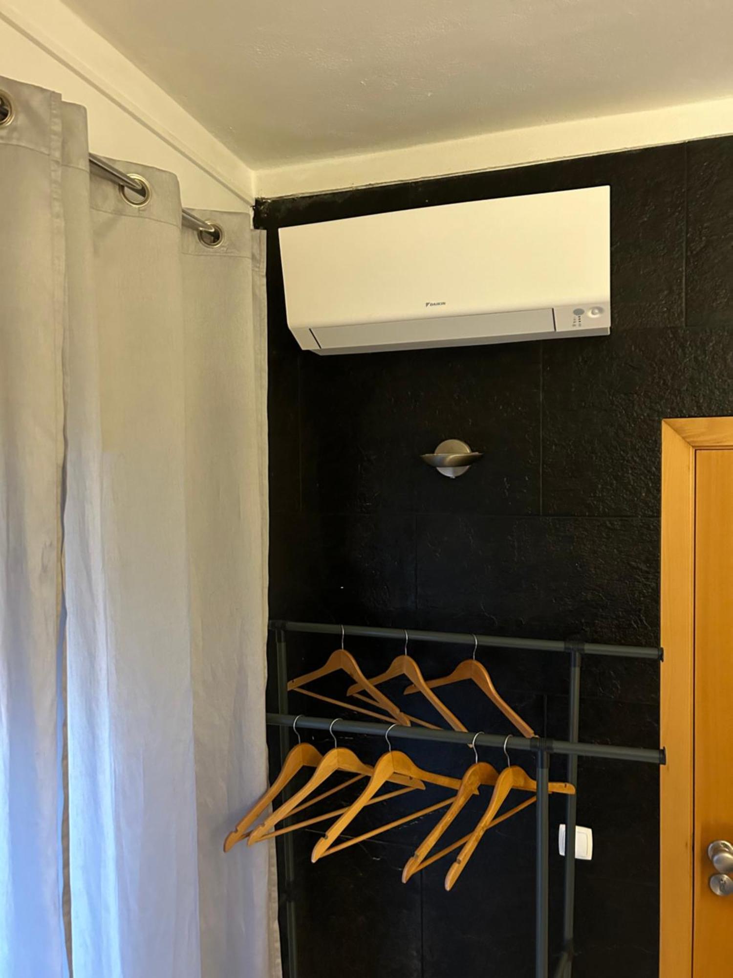 Sun Place Guest House Lagos Esterno foto